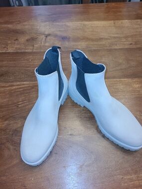 Matt & Nat “Laney” Rain Boots – Used Once, Like New!